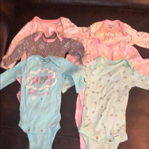 Pack of 6 long sleeve onsies